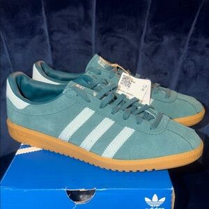 Adidas Originals BRMD Green Suede Sneakers with Gum Sole M6.5 W8 NIB